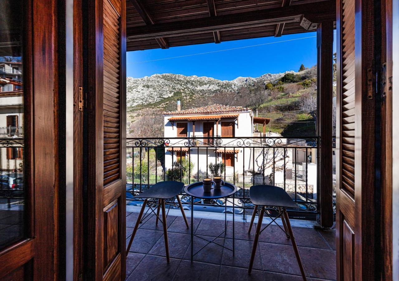 Deluxe Apartments By White Hills Arachova Exterior foto
