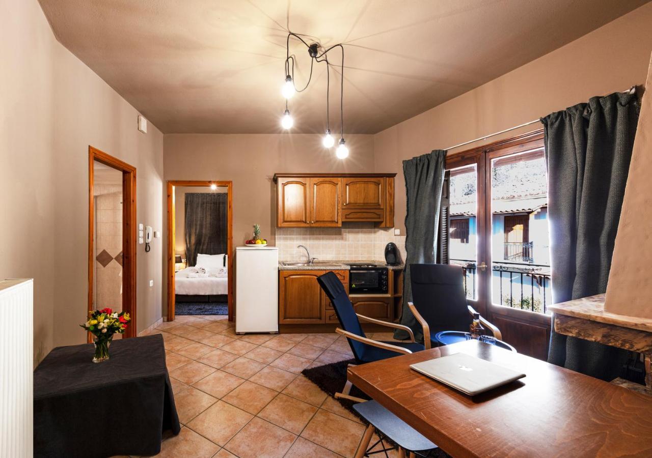 Deluxe Apartments By White Hills Arachova Exterior foto