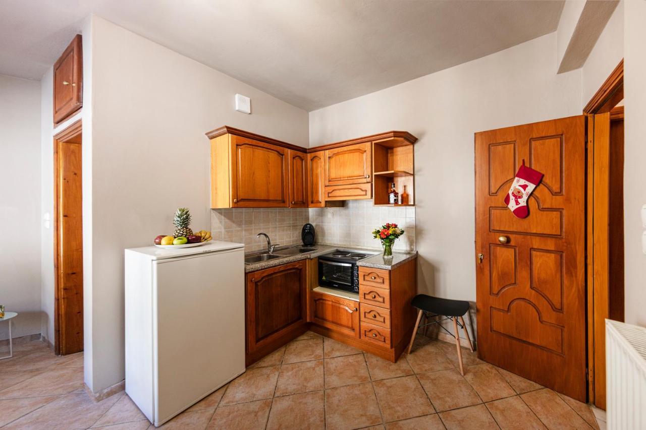 Deluxe Apartments By White Hills Arachova Exterior foto
